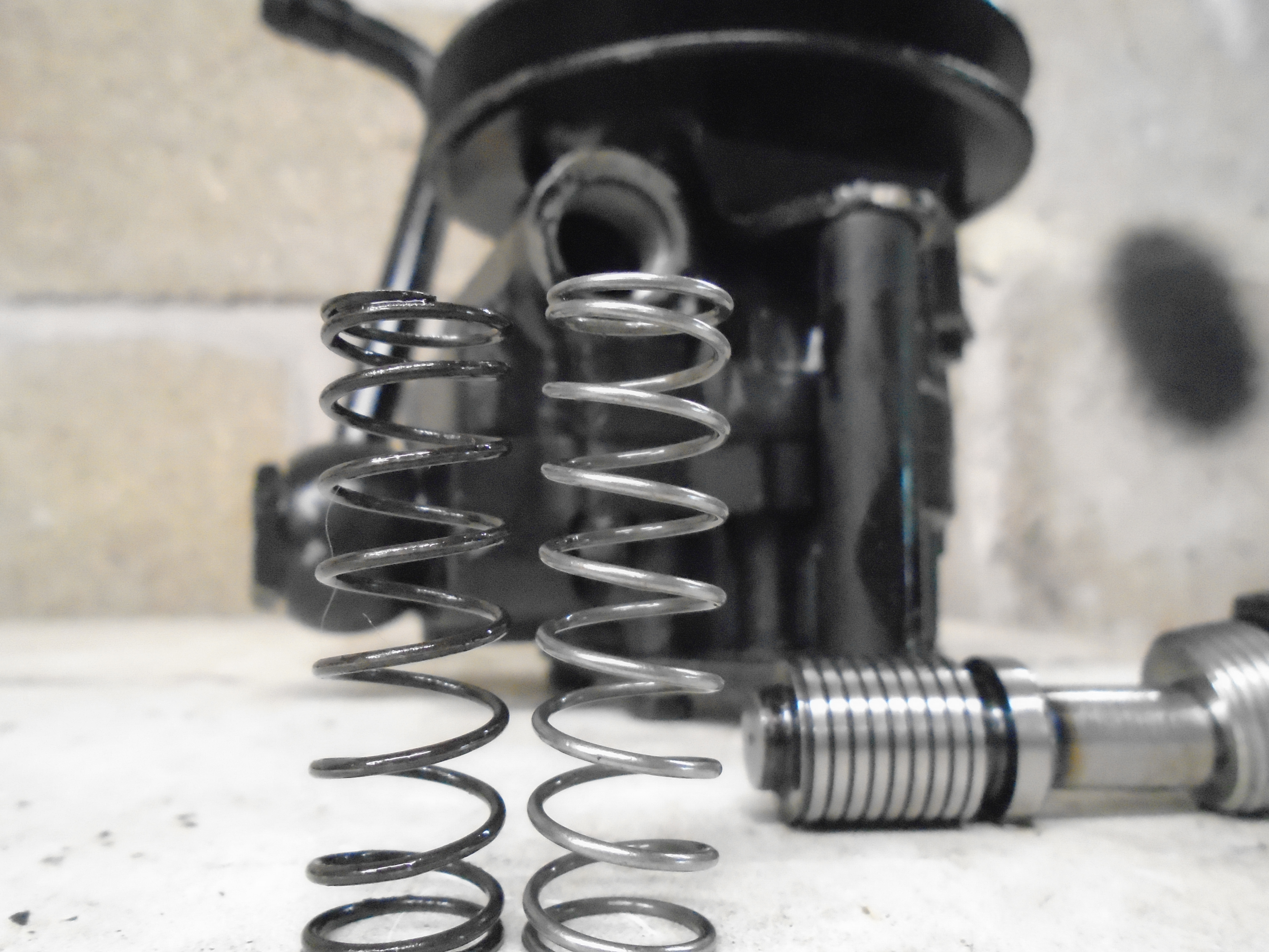 power steering springs.JPG