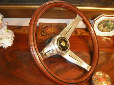 Jaguar-XJ6-1975-1985-Wood-Steering.jpg