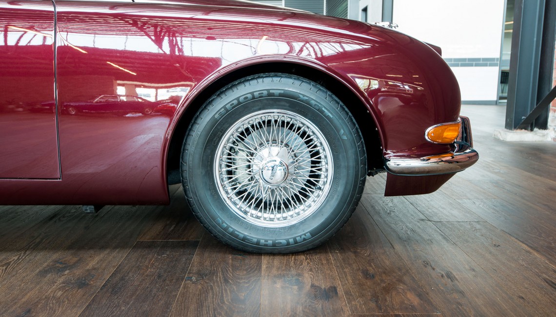 Jaguar-S-type-Red-19-2-1140x650.jpg