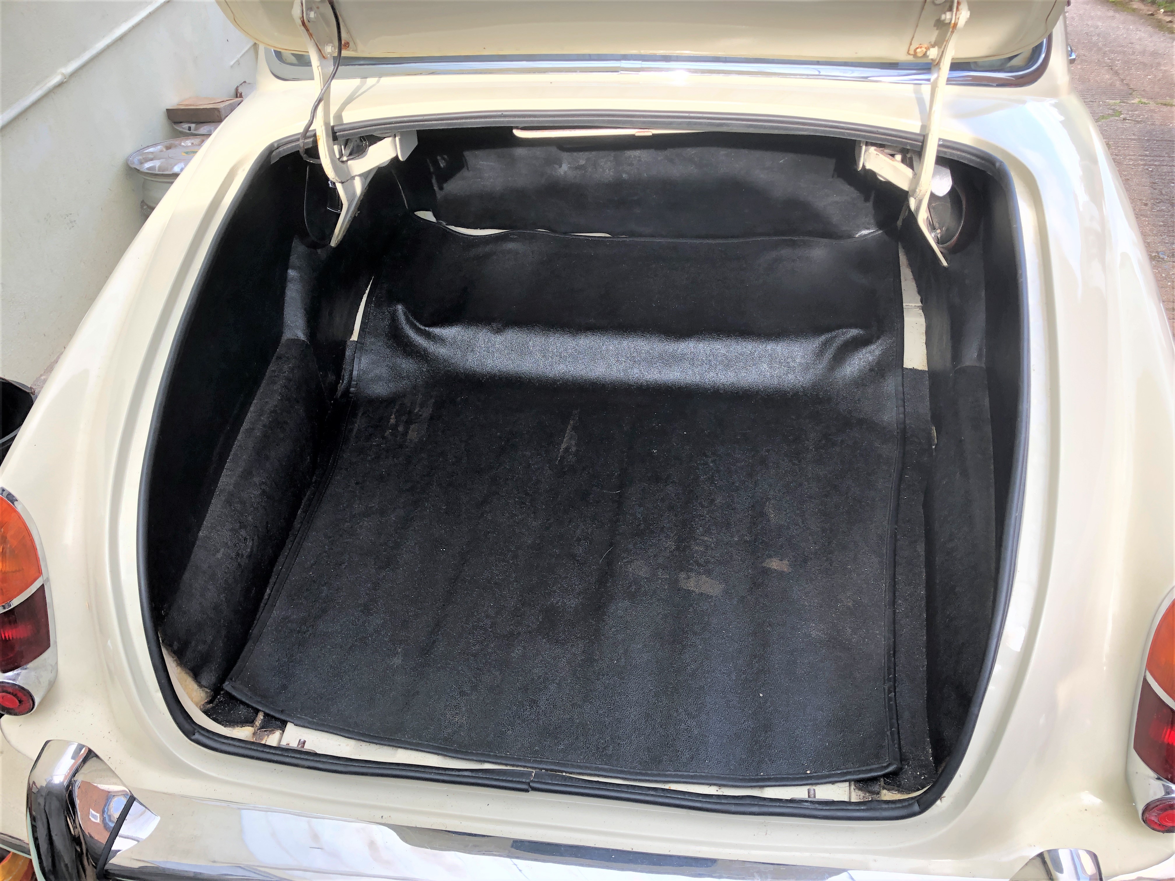 Boot without box.JPG
