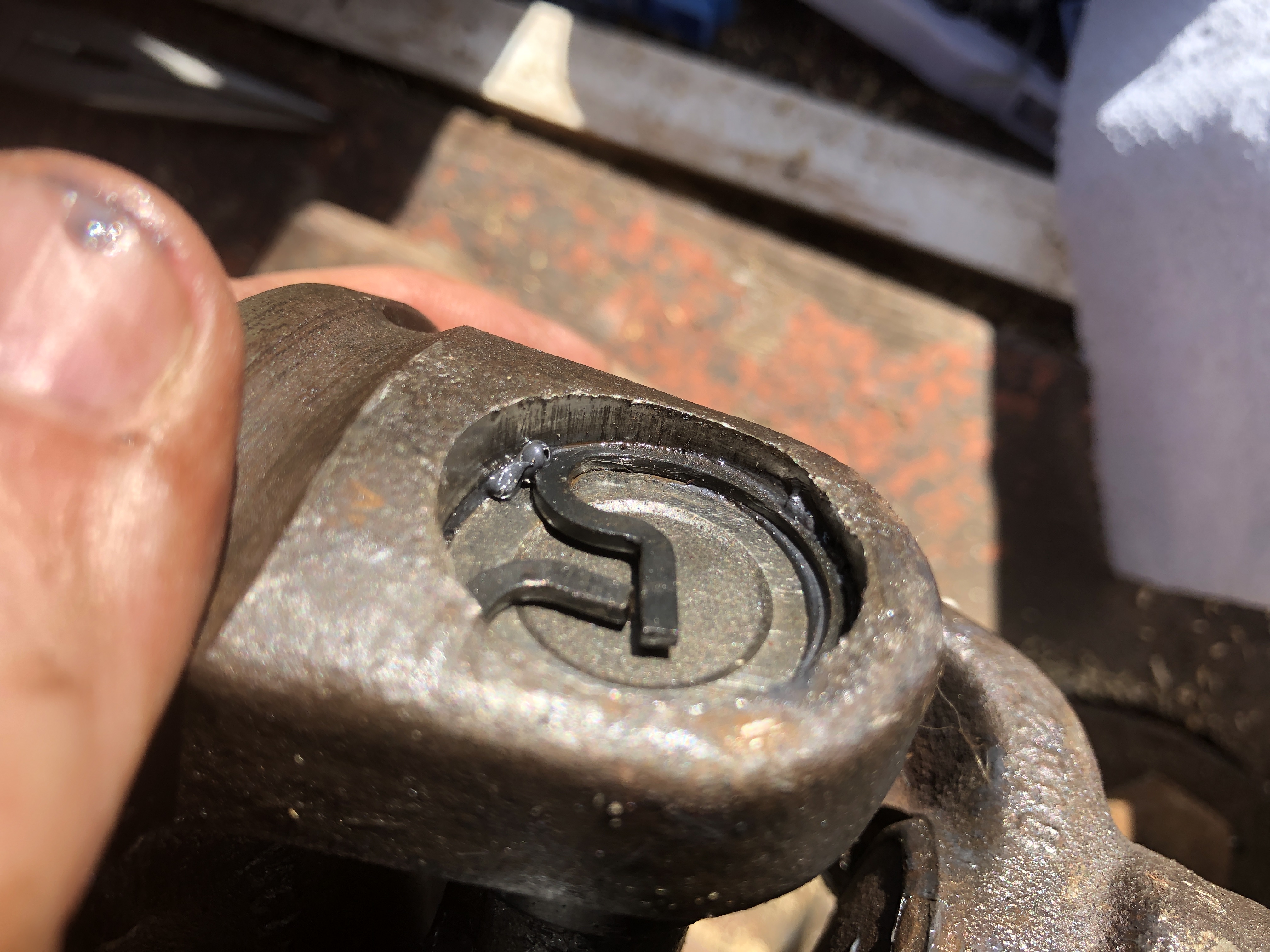 Cirlclip in place