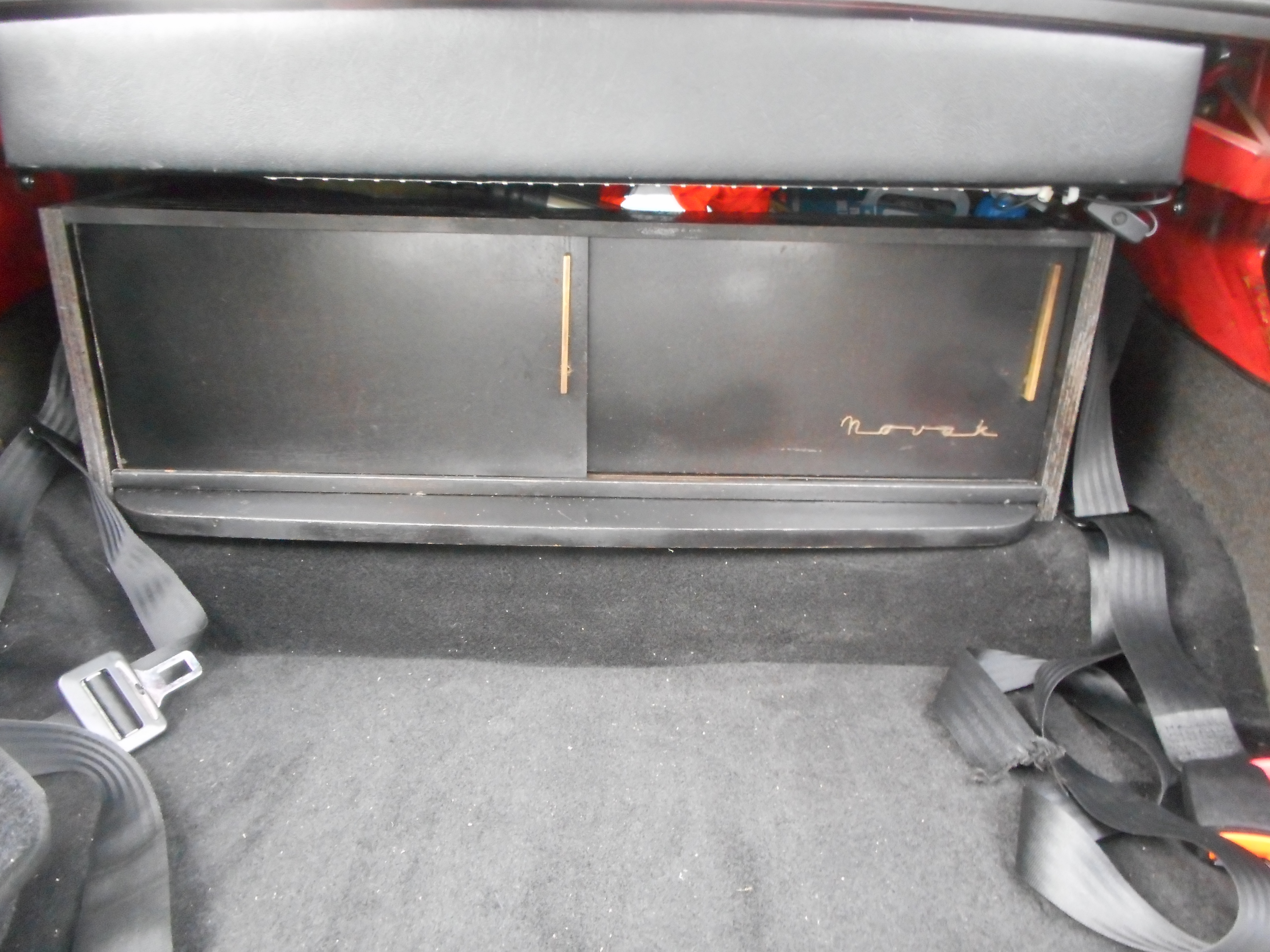 on top you can see the shelve for the speakers